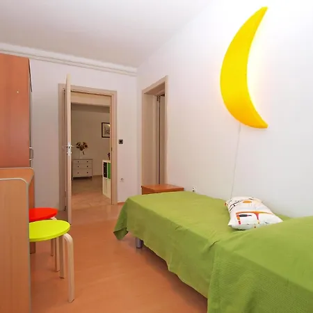 Apartment Fuer 4 Personen Ca 65 Qm In Pula, Istrien Istrische Riviera